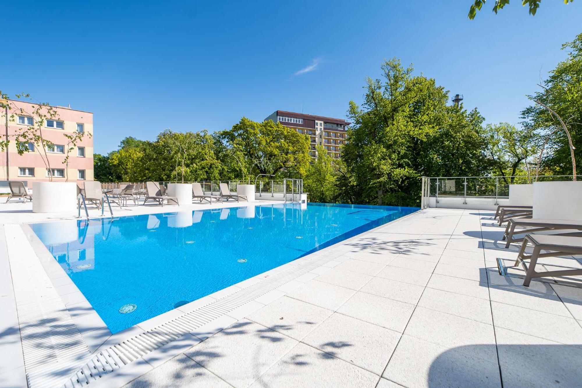 Faro Apartamenty Nadmorskie Tarasy Spa Przy Latarni I Molo Baseny, Sauny, Fitness I Parking W Cenie كولوبرزيغ المظهر الخارجي الصورة