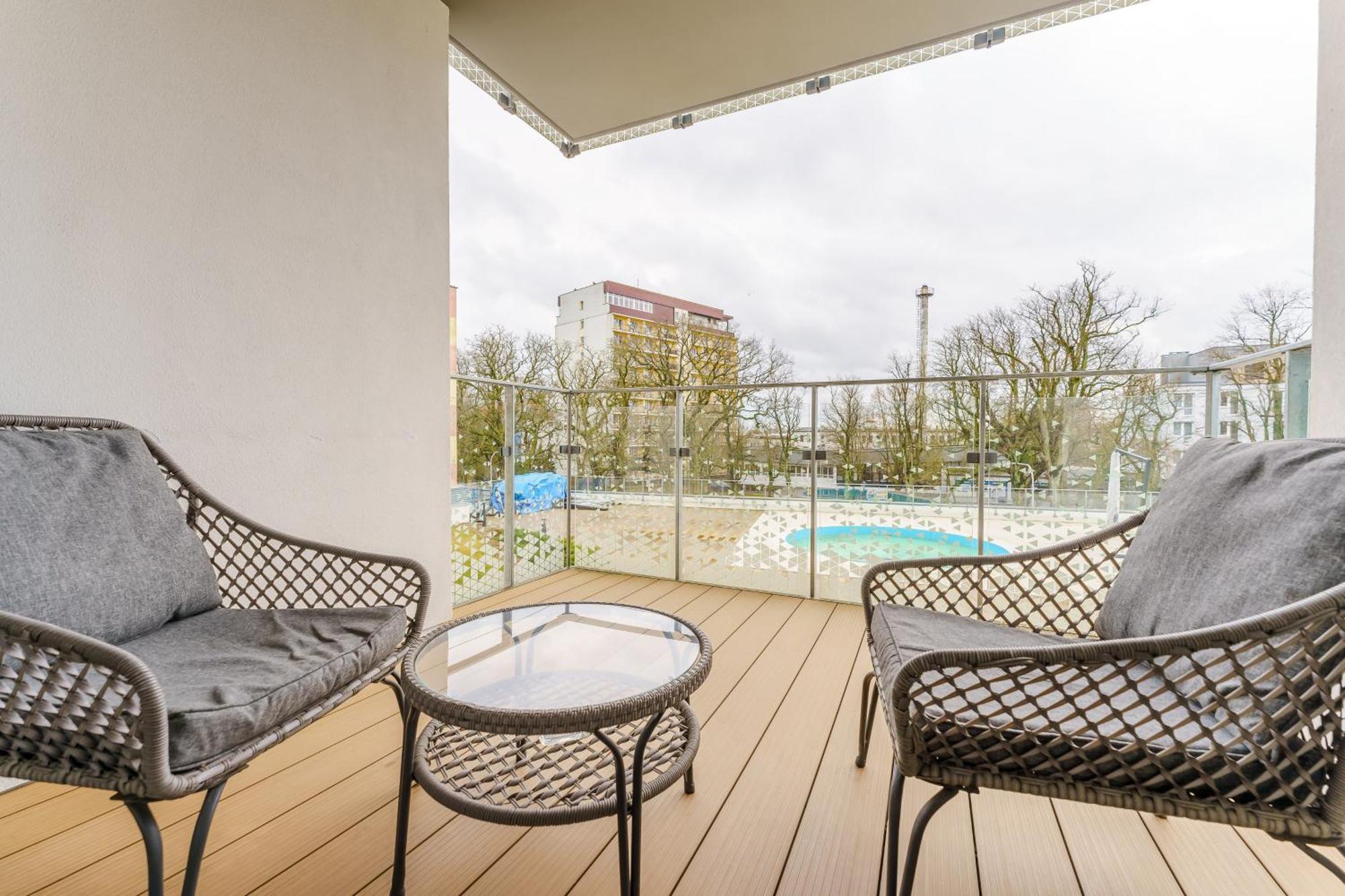 Faro Apartamenty Nadmorskie Tarasy Spa Przy Latarni I Molo Baseny, Sauny, Fitness I Parking W Cenie كولوبرزيغ الغرفة الصورة